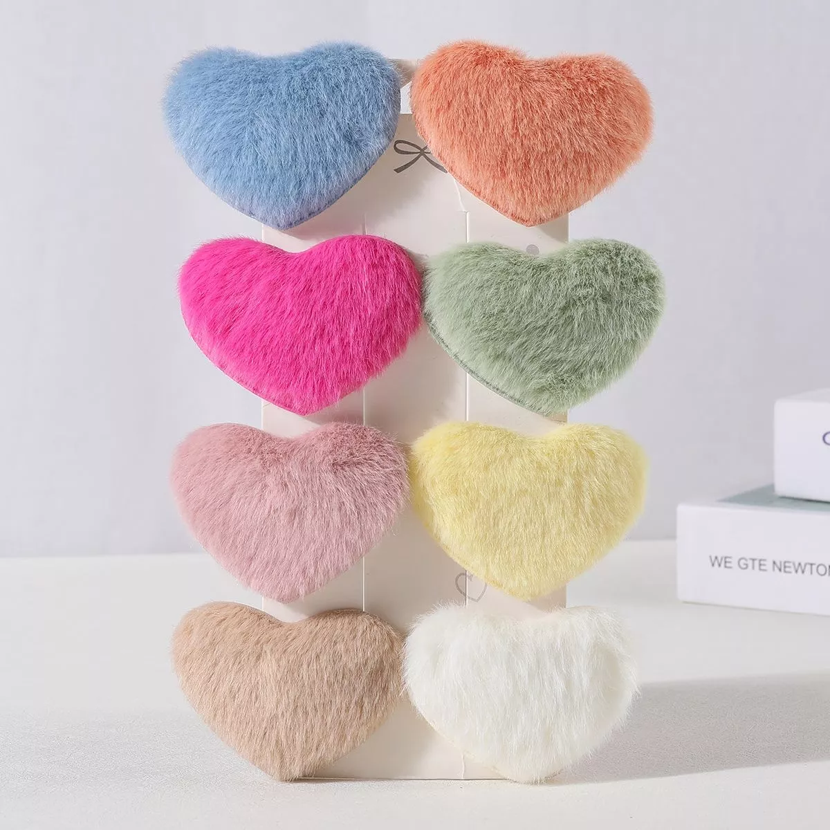 8Pcs Plush Heart-Shaped Hair Clips for Women - Image 5