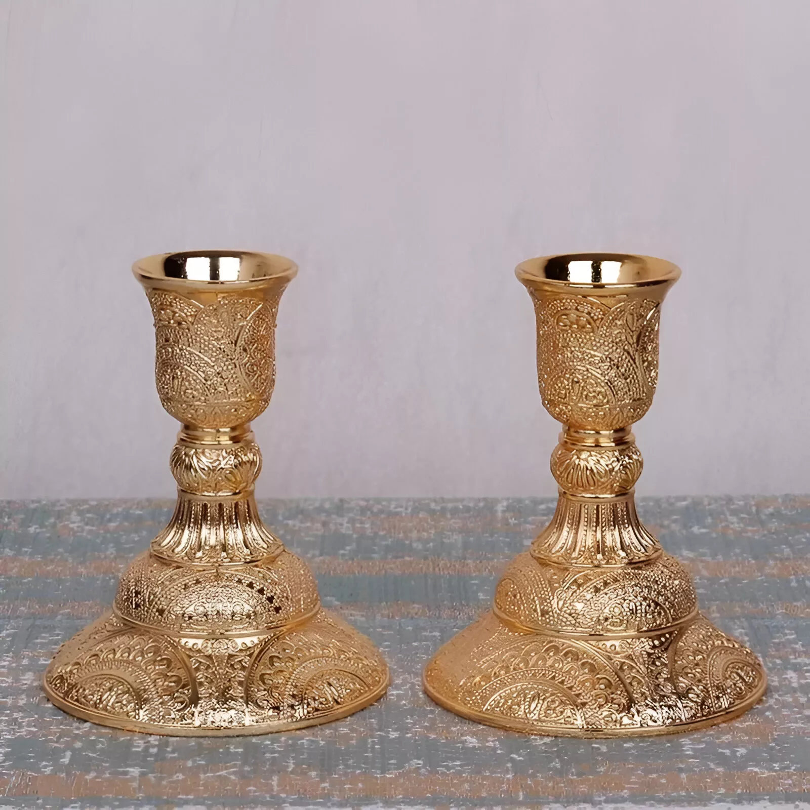 Elegant Metal Hollow Design Candle Holders - Image 6