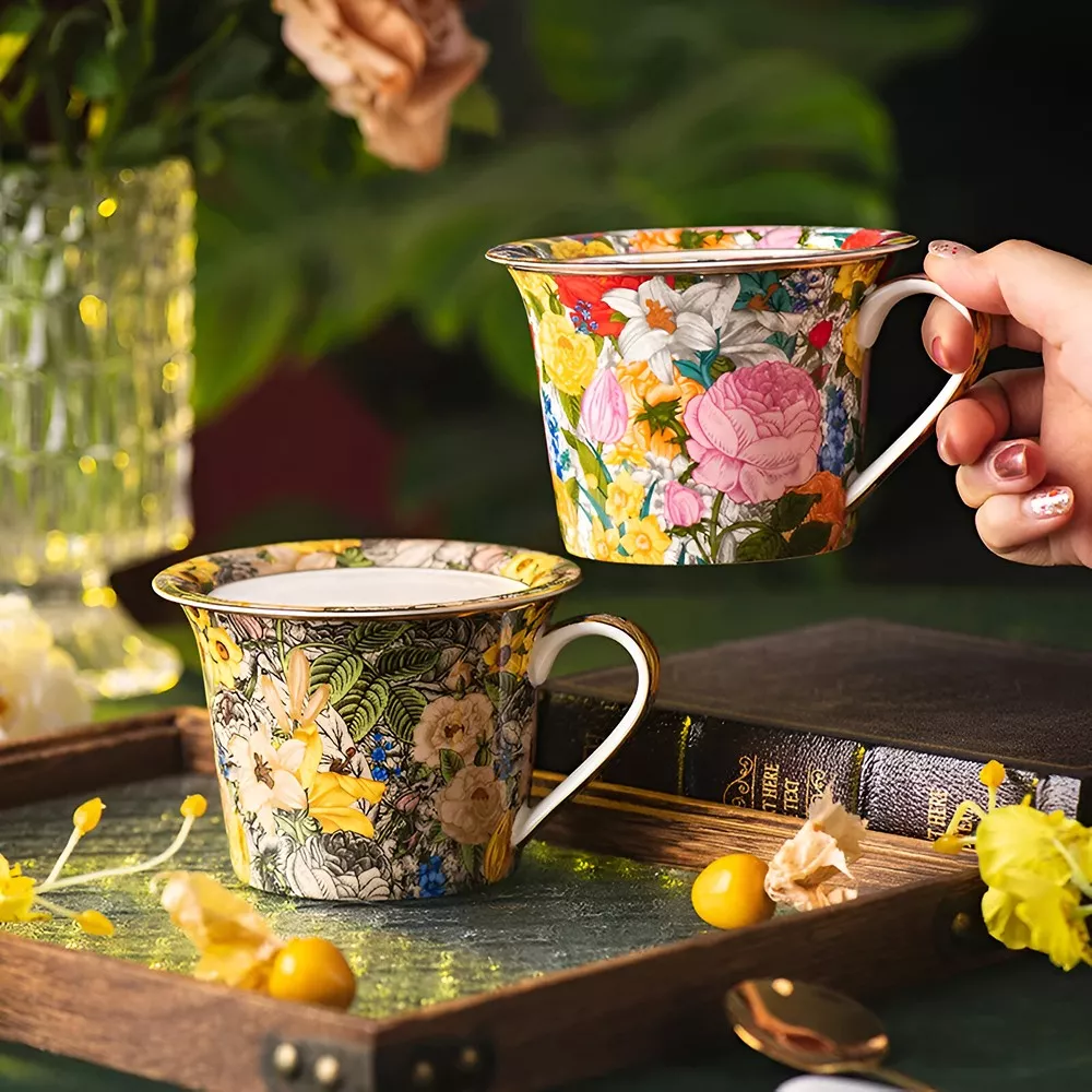 European Ceramic Coffee Cup with Lid - Image 4