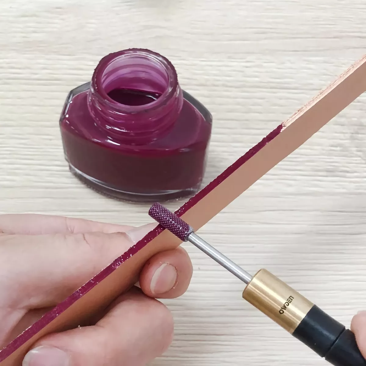 Colorful Leather Edge Roller Dye Pen for Crafting - Image 5