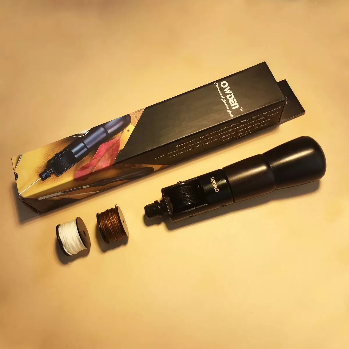 Leather Sewing Awl Tool Kit with Thread and Needle - Image 5