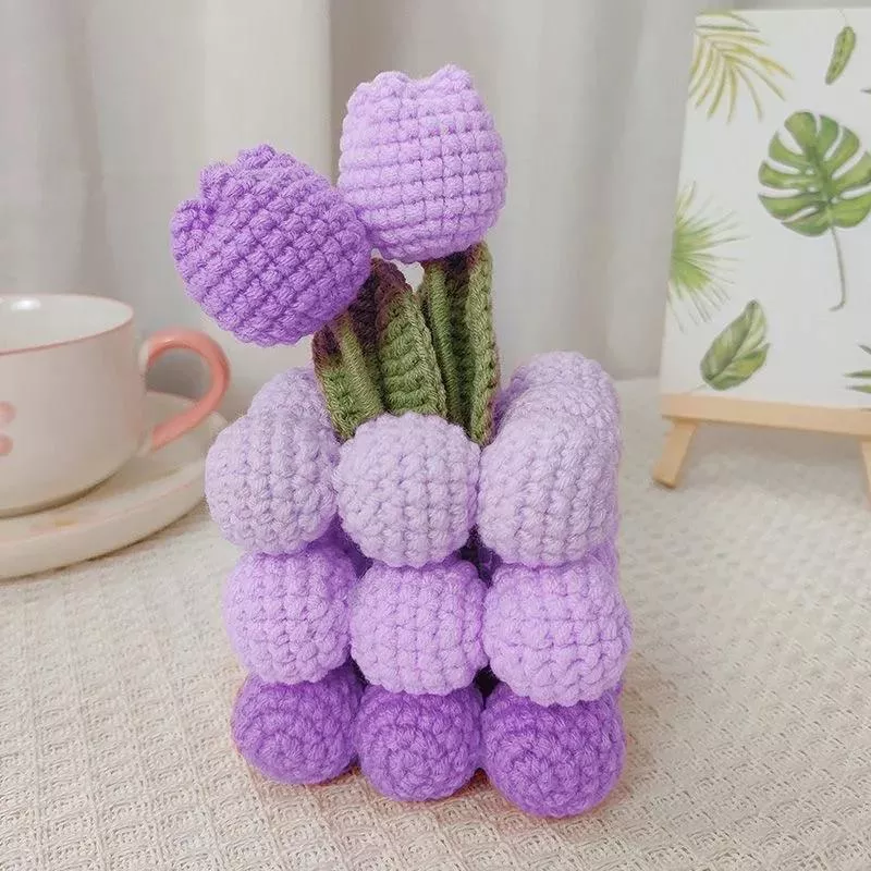 Tulip Crochet Flower Kit for Beginners - Image 4