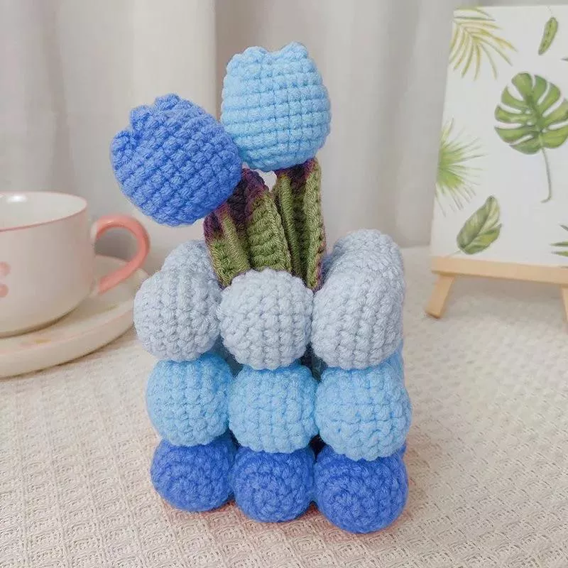 Tulip Crochet Flower Kit for Beginners - Image 5
