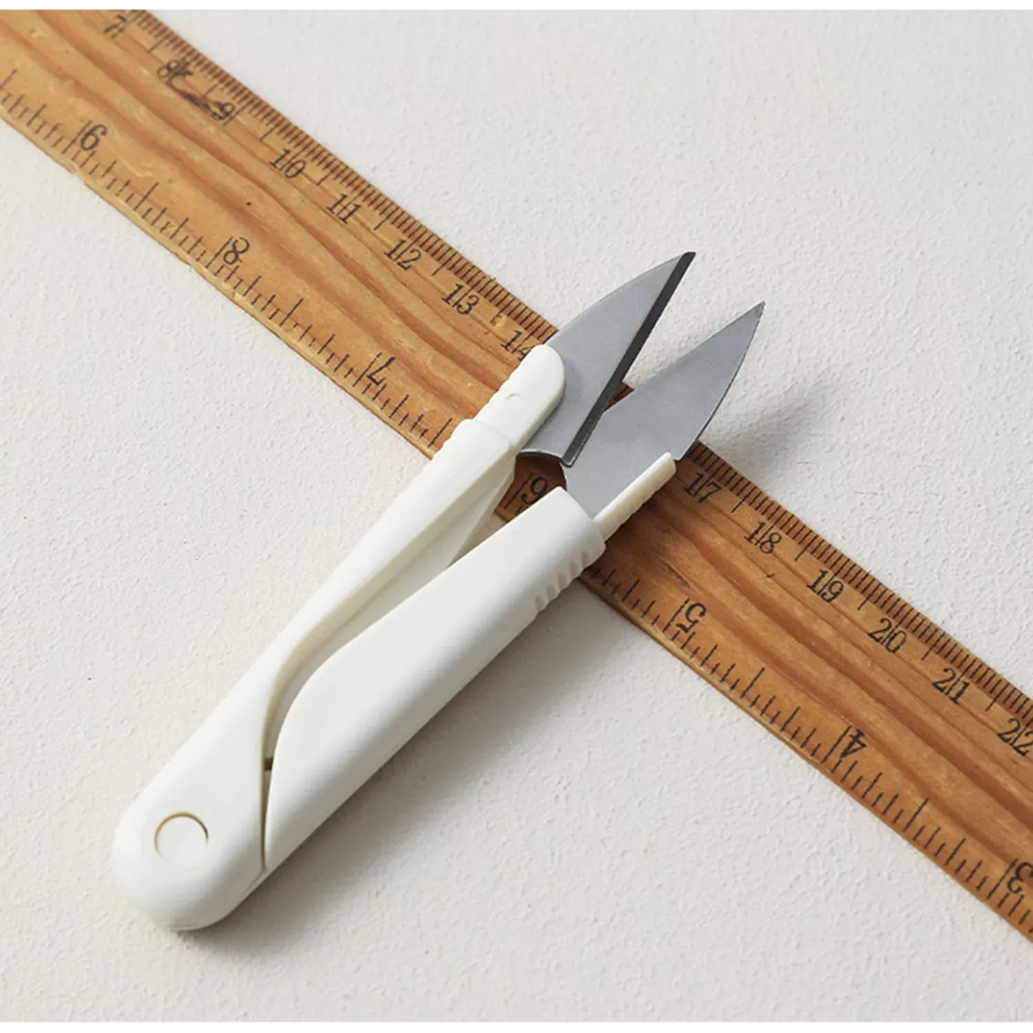 U-Shaped Needlework Scissors with Plastic Handle for Tailor, Sewing, and DIY Craft - Image 5