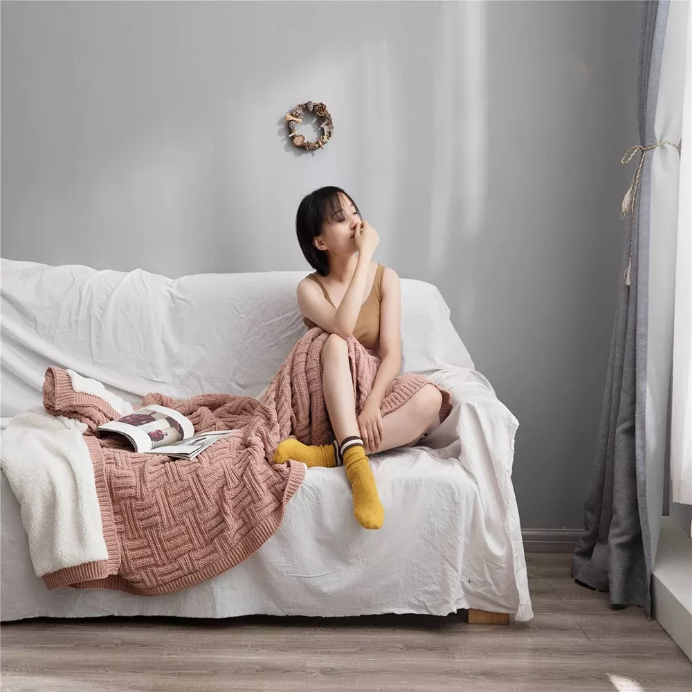 Chenille Knit Throw Blanket - Image 3