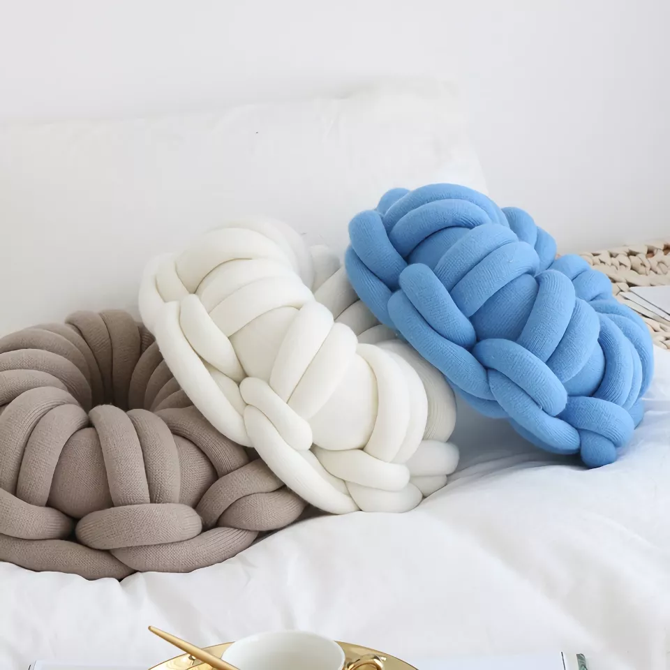 DIY Chunky Yarn Hand-Knot Round Cushion – Cozy Decorative Seat & Back Support - Image 4