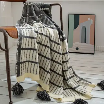 Sofa Knit Throw Blanket with Tassels