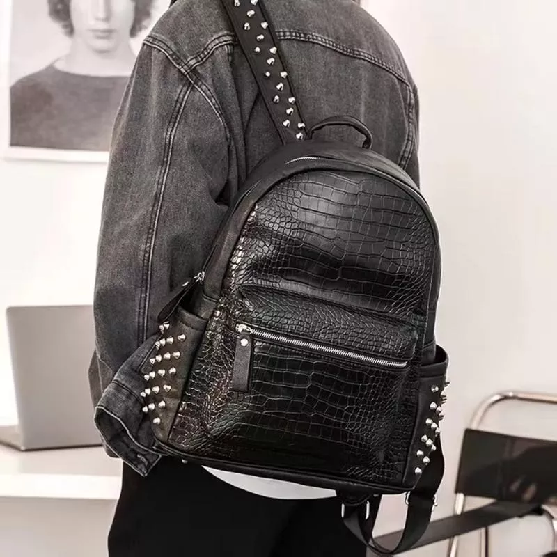 Stylish Unisex PU Leather Alligator-Texture Laptop Backpack with Large Capacity - Image 4