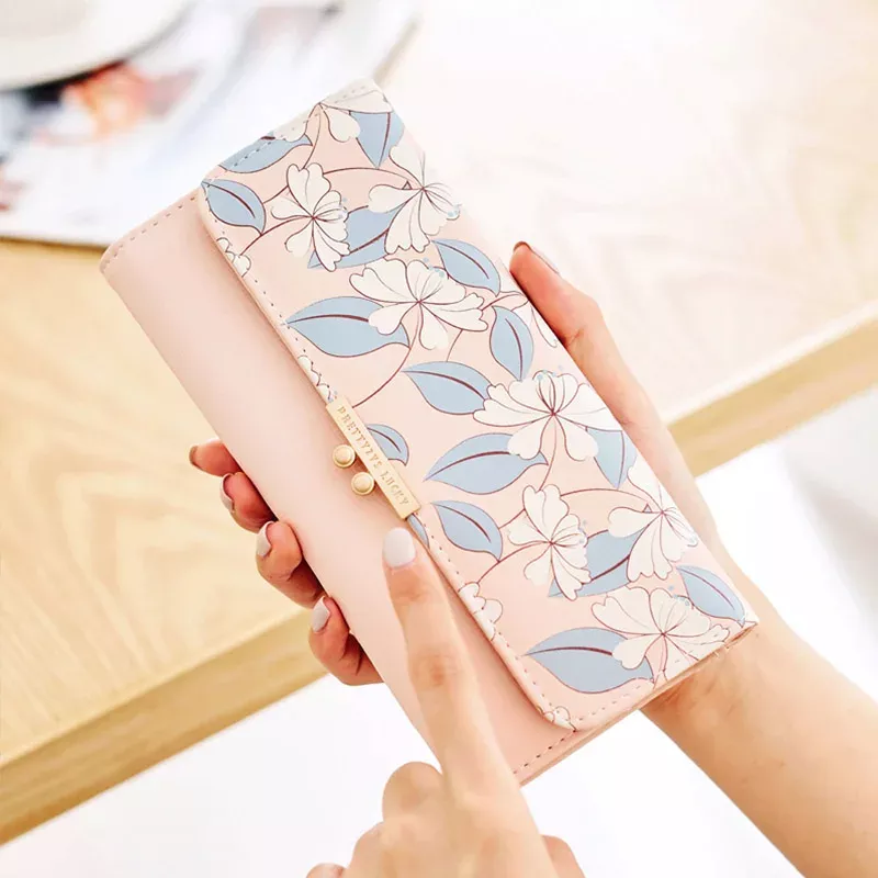 Elegant Floral Women’s Long Wallet - High Capacity 3-Fold Card Holder - Image 2