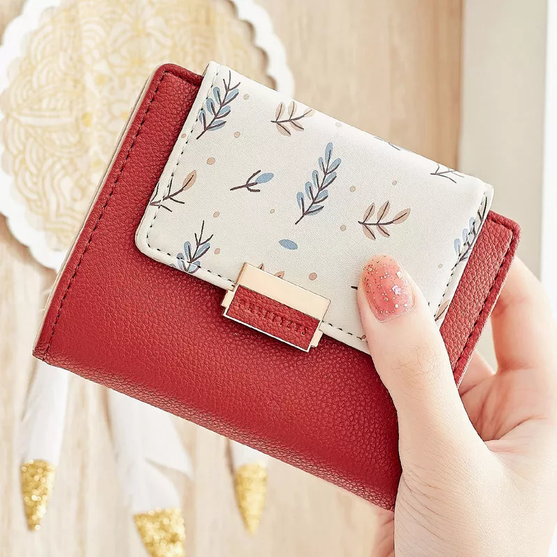Stylish Women’s Short Wallet with Floral Design and Contrast Colors - Image 4