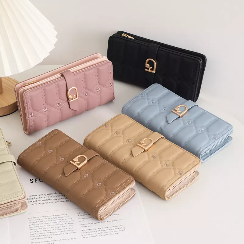 Elegant Women's Long Wallet with High Capacity and Floral Design - Image 6