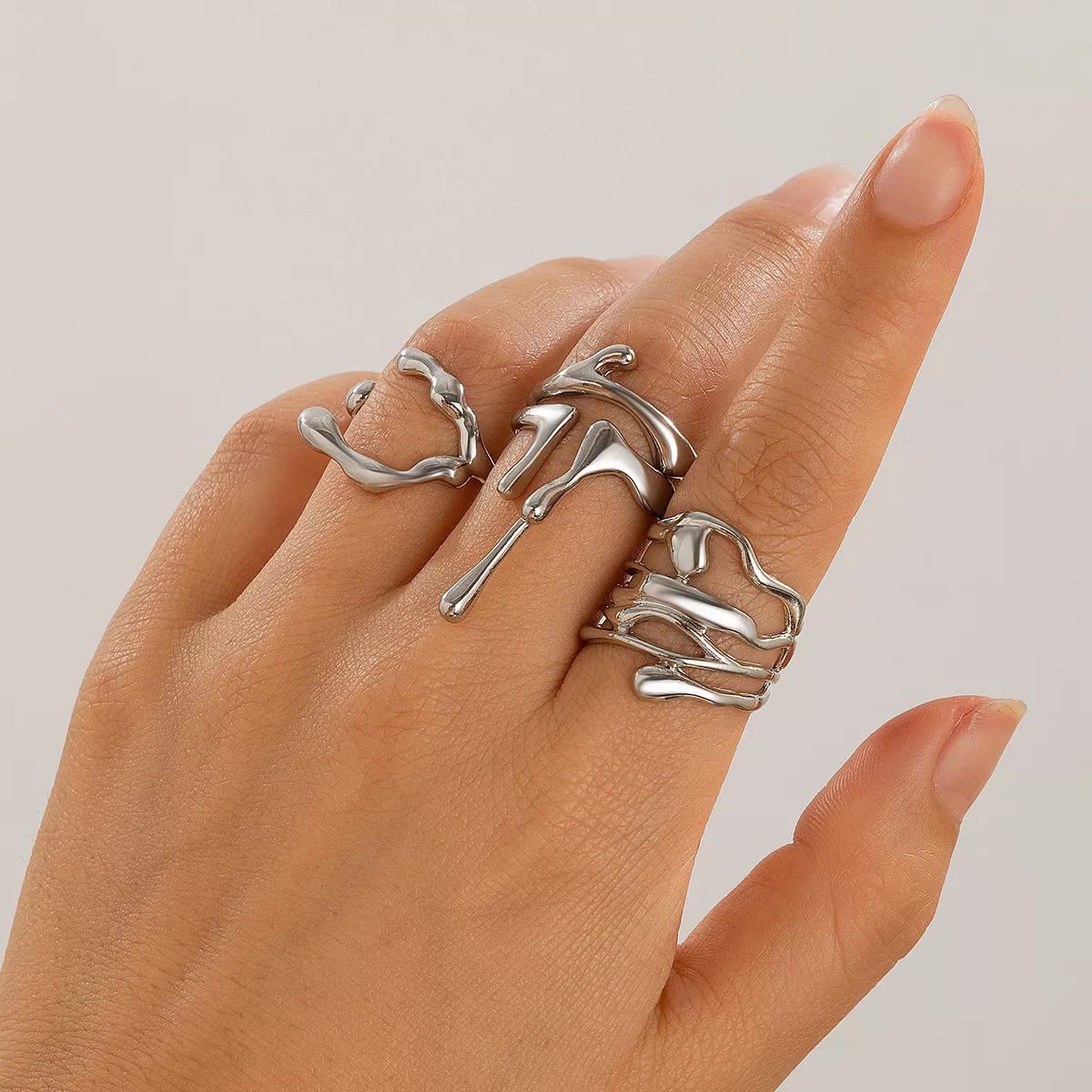 4-Piece Vintage Adjustable Gothic Lava Rings Set - Image 4