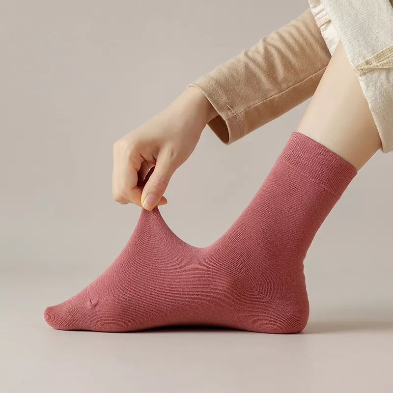 Women's Cotton Solid Color Socks - Image 5