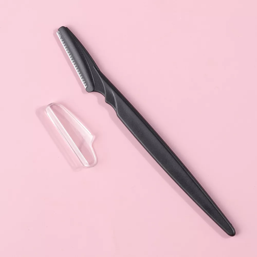Portable Eyebrow Trimmer Razor - Safe, Lightweight, and Precise Beauty Tool - Image 3