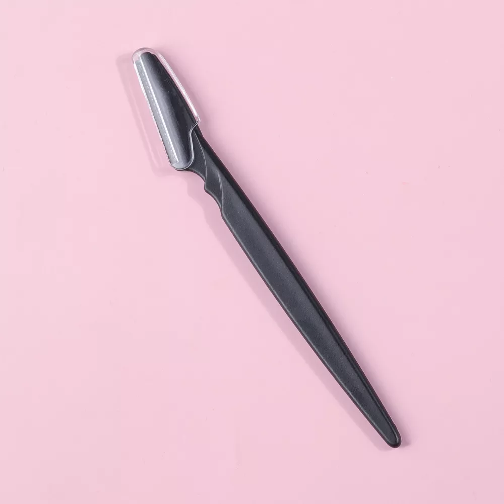Portable Eyebrow Trimmer Razor - Safe, Lightweight, and Precise Beauty Tool - Image 2