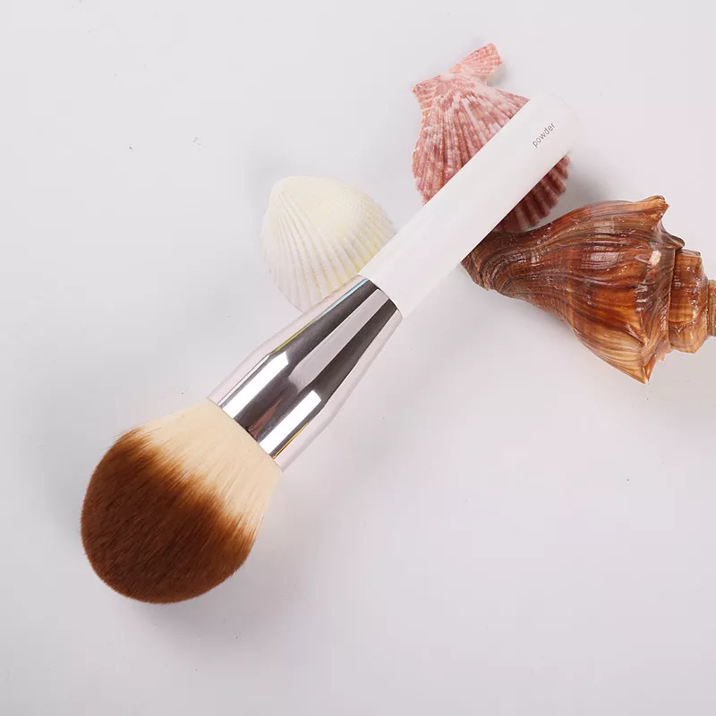 Soft Synthetic Makeup Powder and Foundation Brush - Image 5