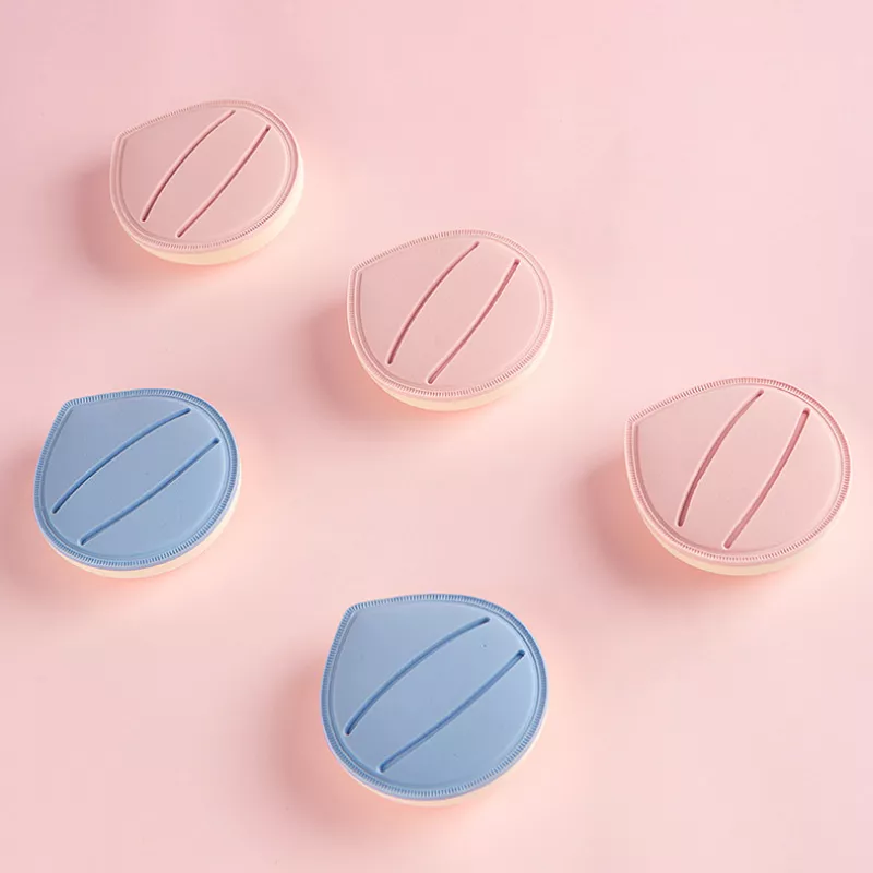Soft Dual Use Cosmetic Sponge for Foundation & Concealer - Image 4