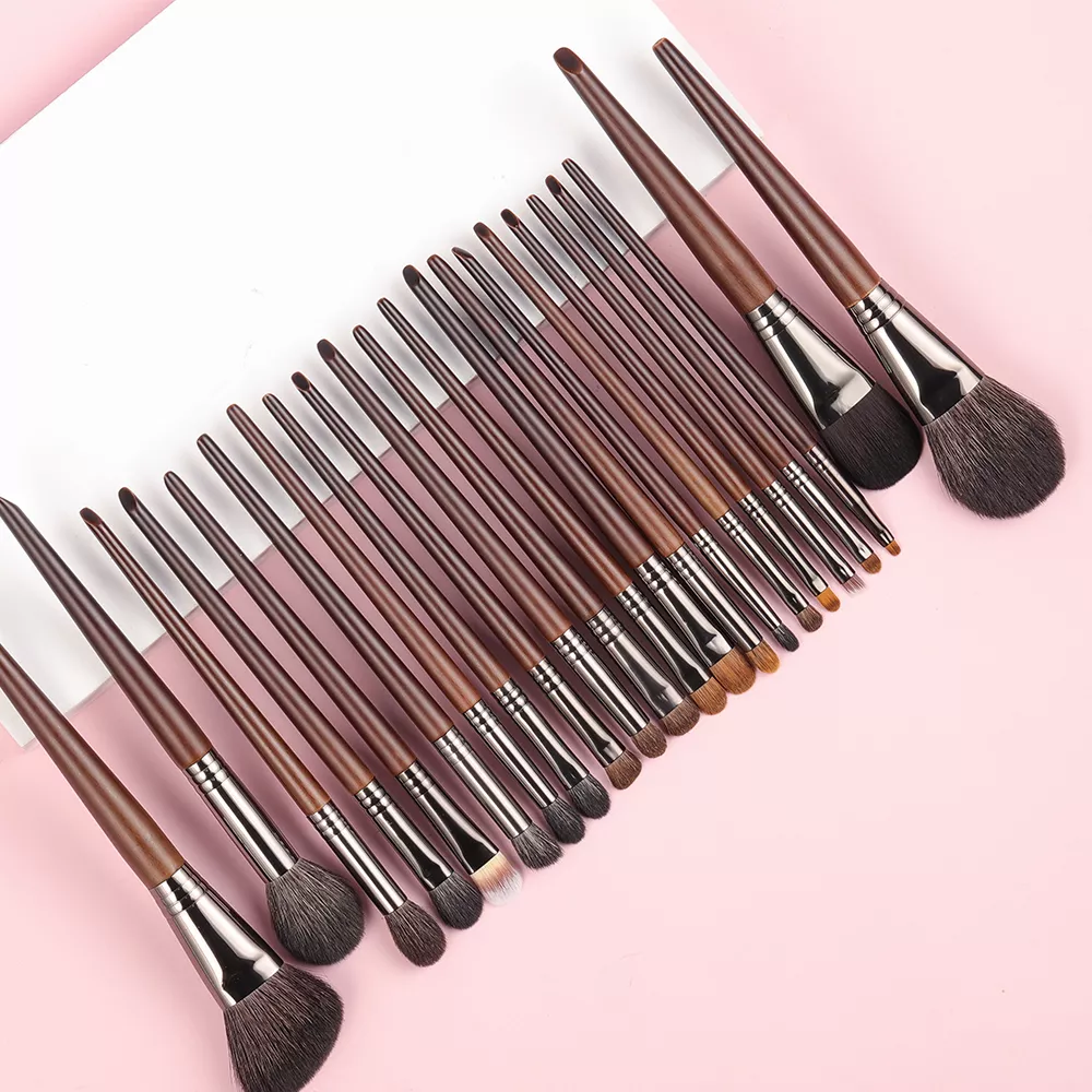 24-Piece Professional Makeup Brush Set - Image 6