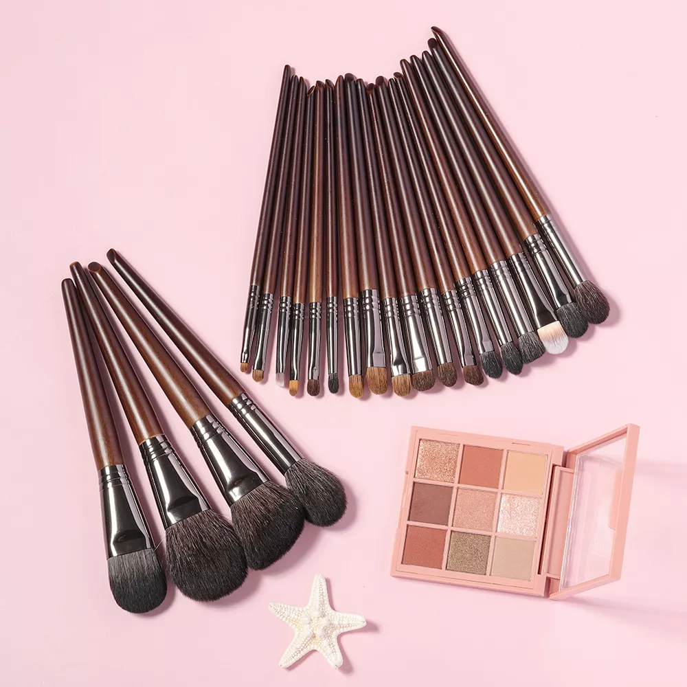 24-Piece Professional Makeup Brush Set - Image 4