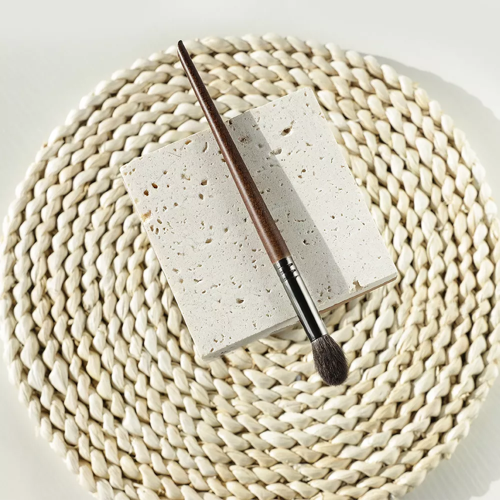 Large Goat Hair Dome Shape Makeup Brush - Image 6