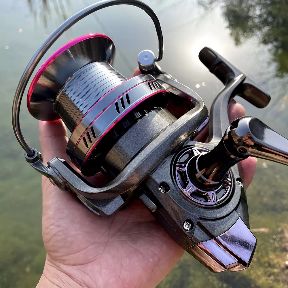 High-Performance Saltwater Spinning Fishing Reel with 30KG Max Drag - Image 2