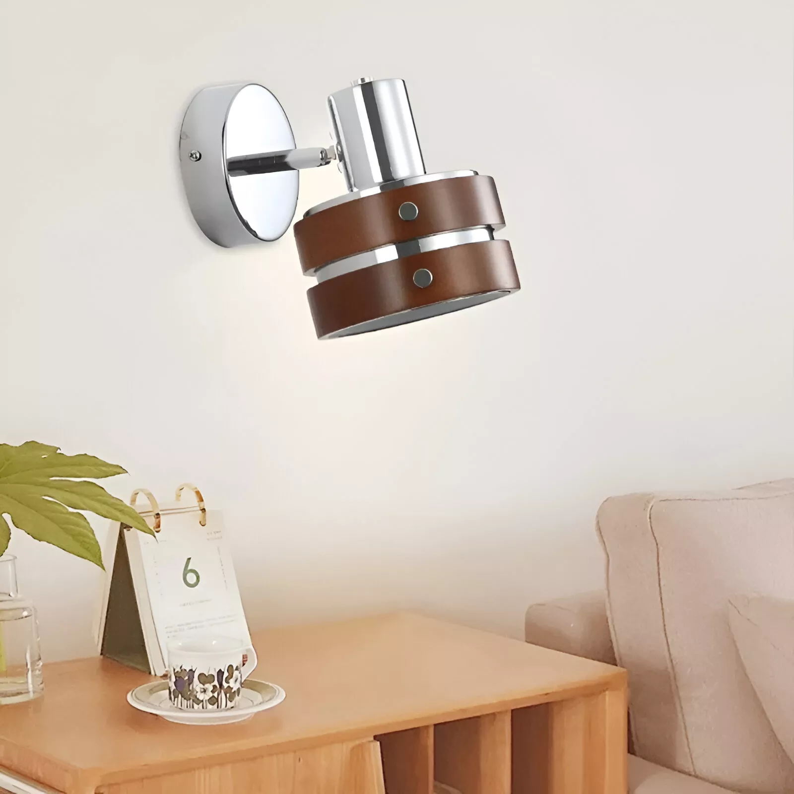 Modern Wood Wall Lamp - Image 4
