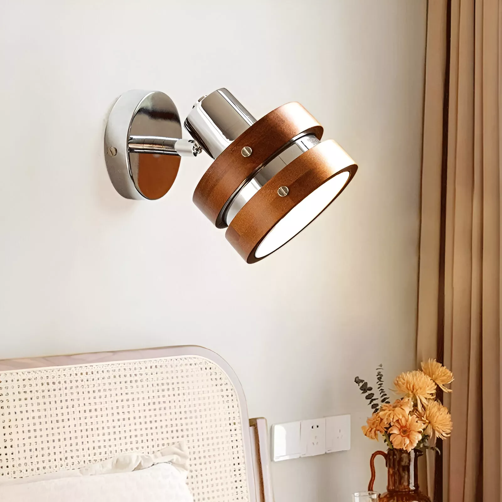 Modern Wood Wall Lamp - Image 3